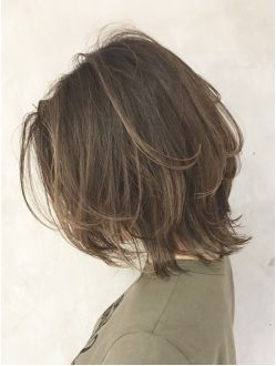 髪が多い人におすすめ レイヤーボブのパーマヘア 髪型１５選